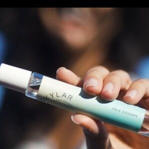 Skylar ‘Isle Escape’ Travel Perfume Rollerball